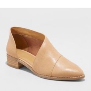 Women’s faux leather cut out fashion bootie